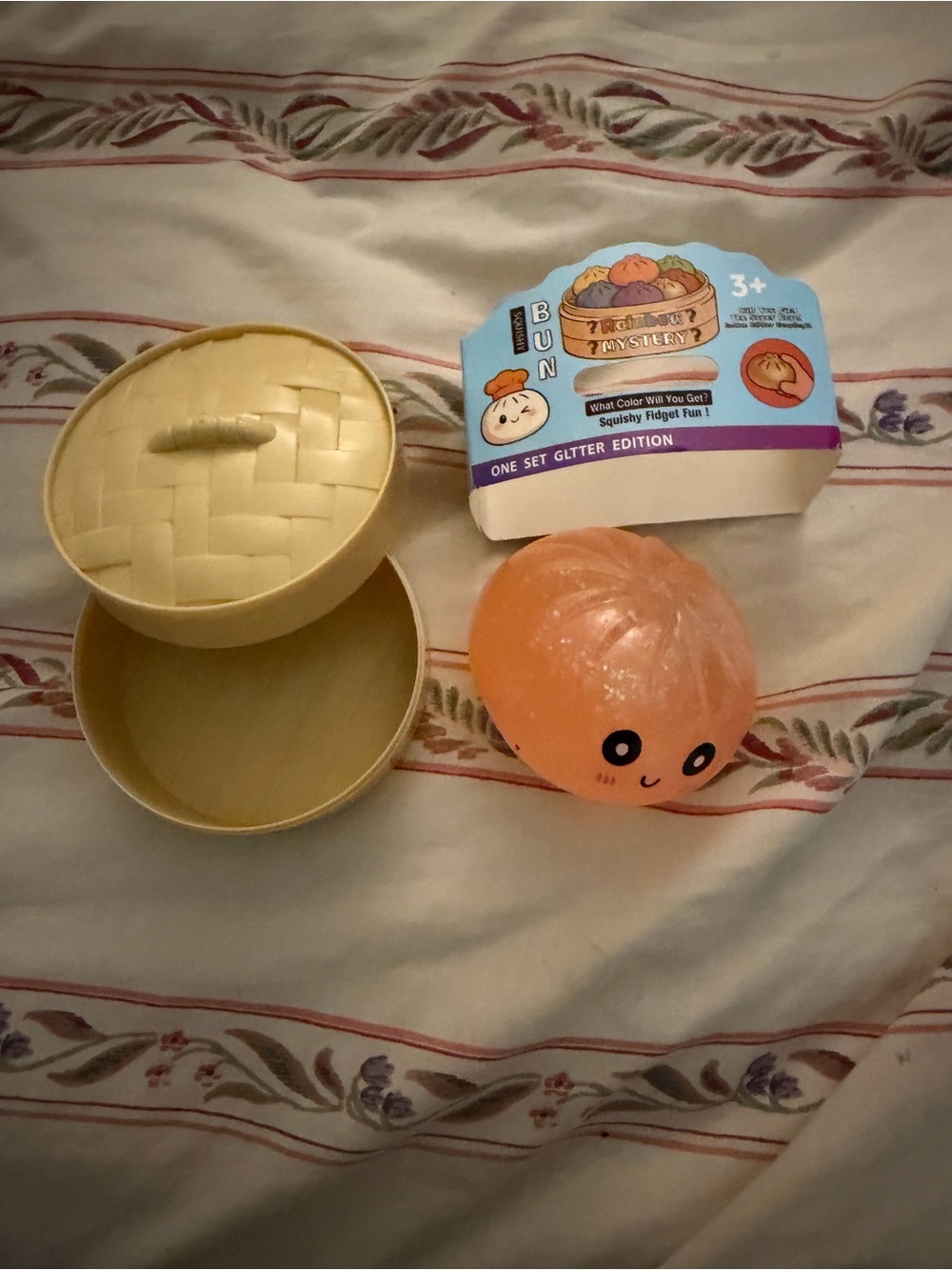 Bun Mystery Glitter Squishy Toy - Peach Orange